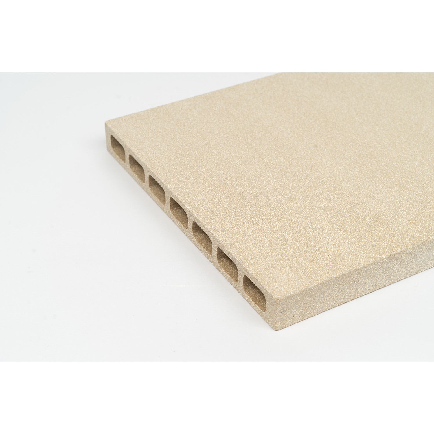 Alumina ceramics status and trends