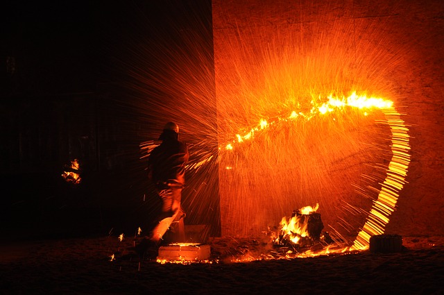 What can refractory raw material used to do?