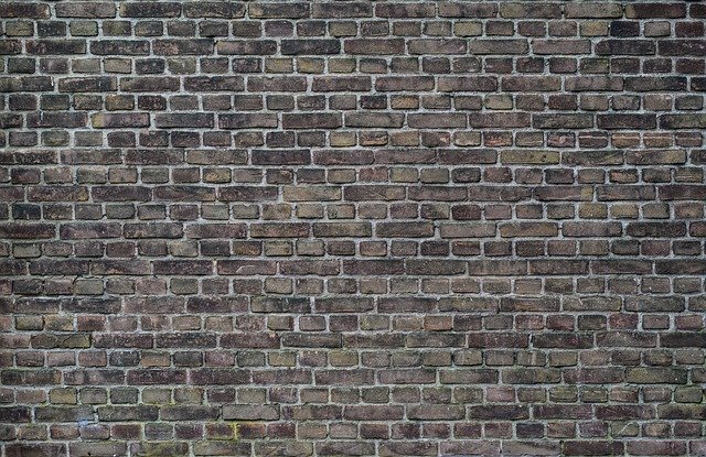How is the performance evaluation of refractory bricks?